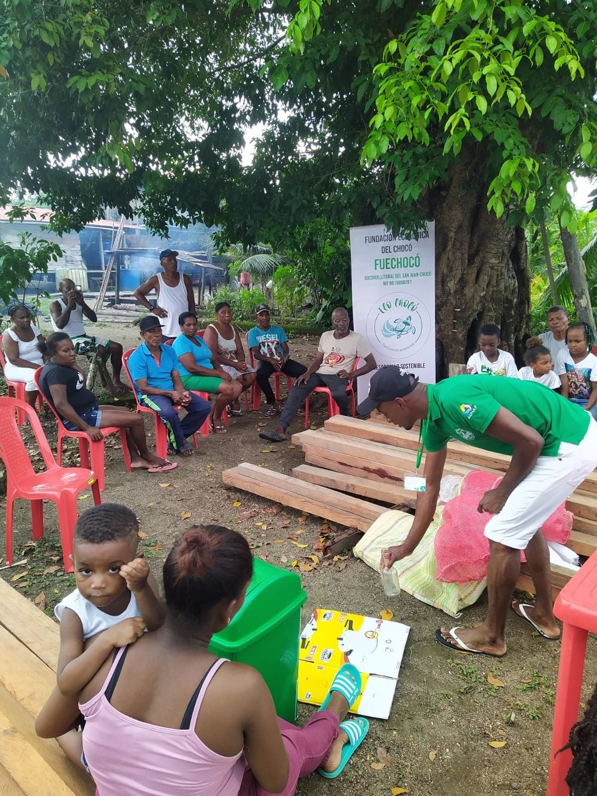 Jornada comunitaria de educación ambiental de la Fundación Ecológica del Chocó en Docordó